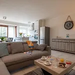 Weloveoostende - Newly Renovated Large Apartment 150M From The Beach - Including Bed Sheets And Final Clea-Ning