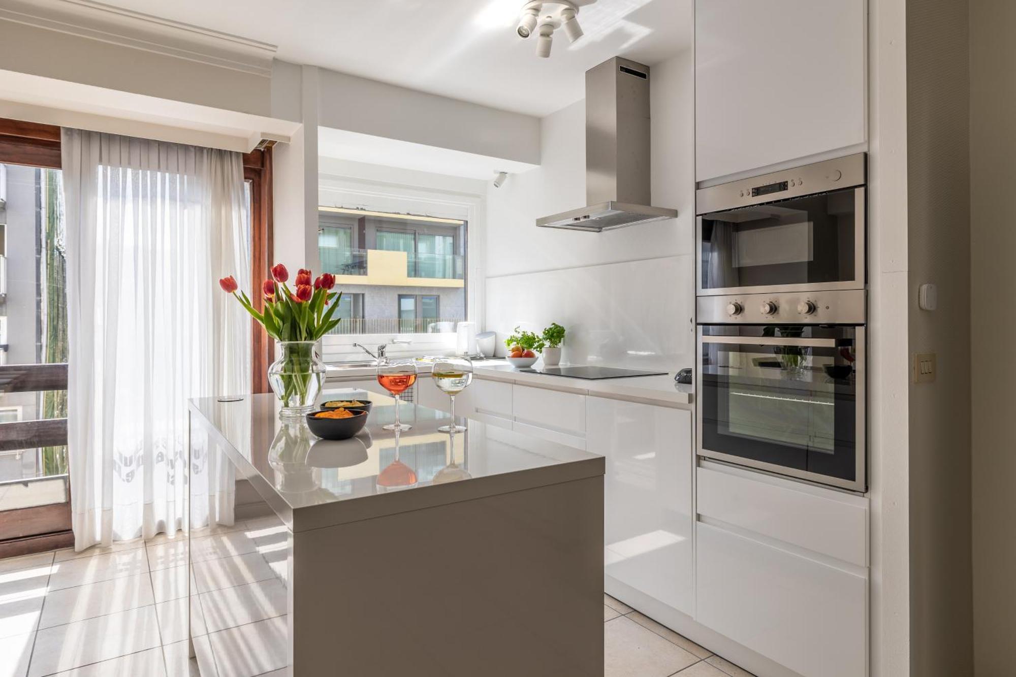 Weloveoostende: Renovated Beachside * Ostend
